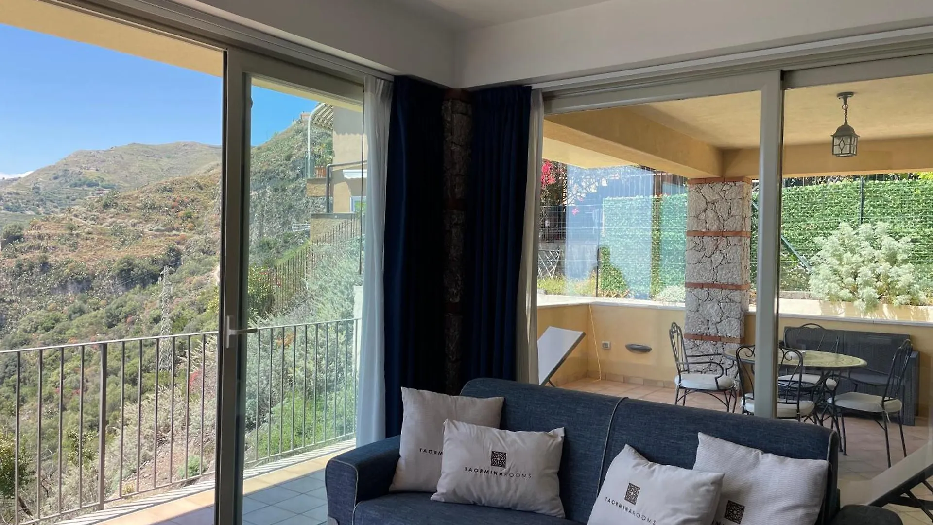 Villa Da Vinci Luxury Panoramic Apartments - Taormina Rooms Collection 0*,