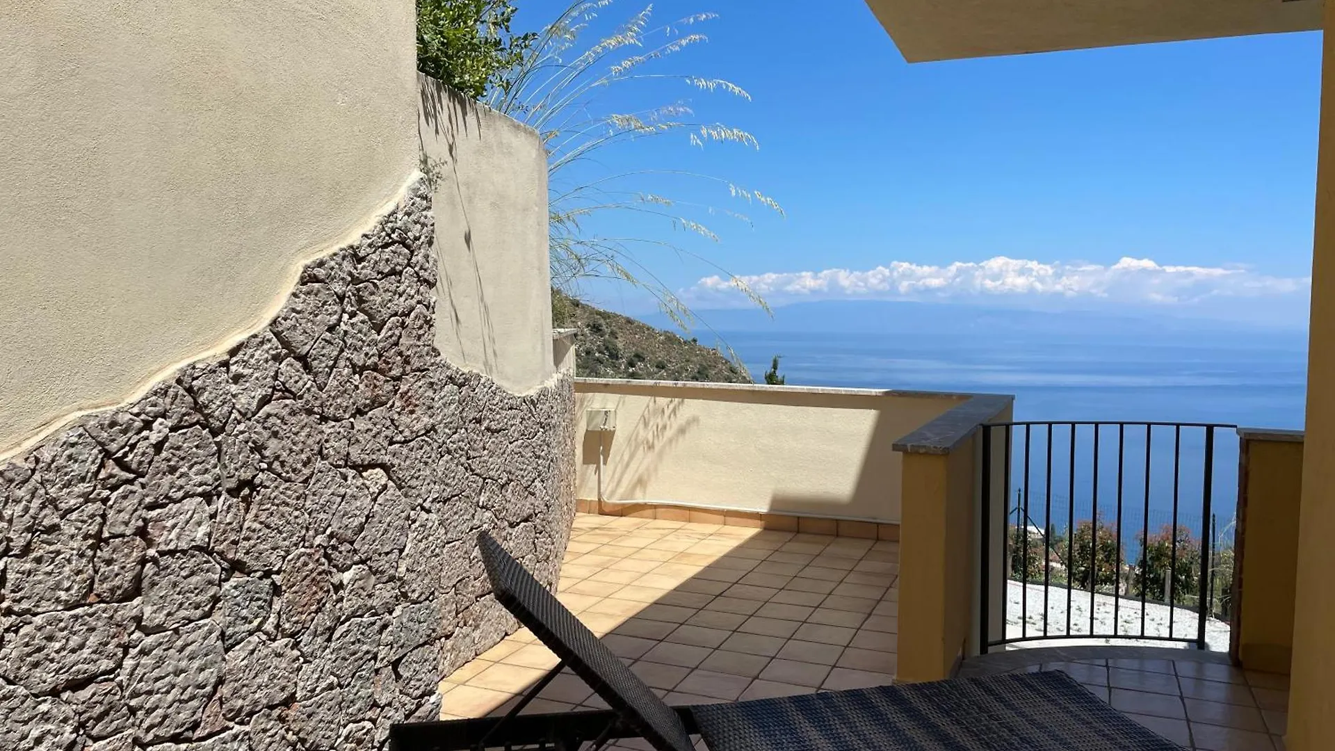 Villa Da Vinci Luxury Panoramic Apartments - Taormina Rooms Collection