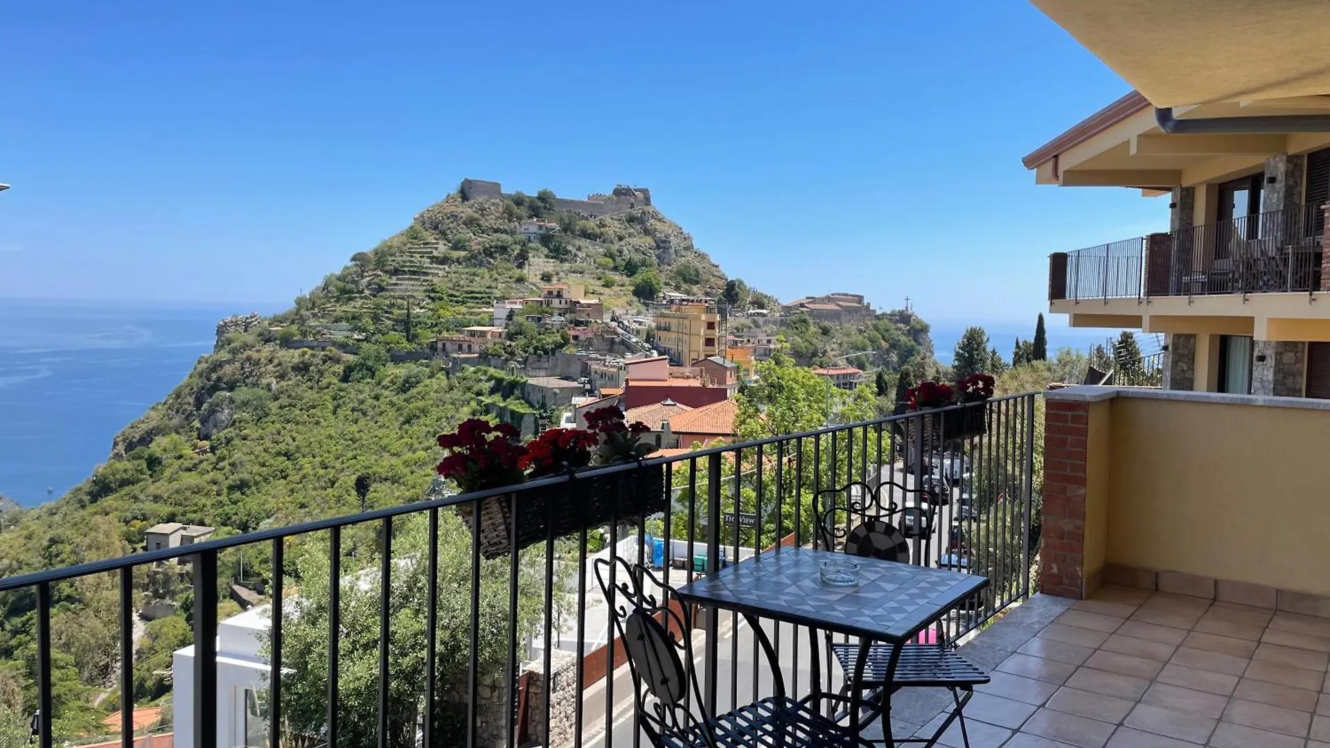 Villa Da Vinci Luxury Panoramic Apartments - Taormina Rooms Collection
