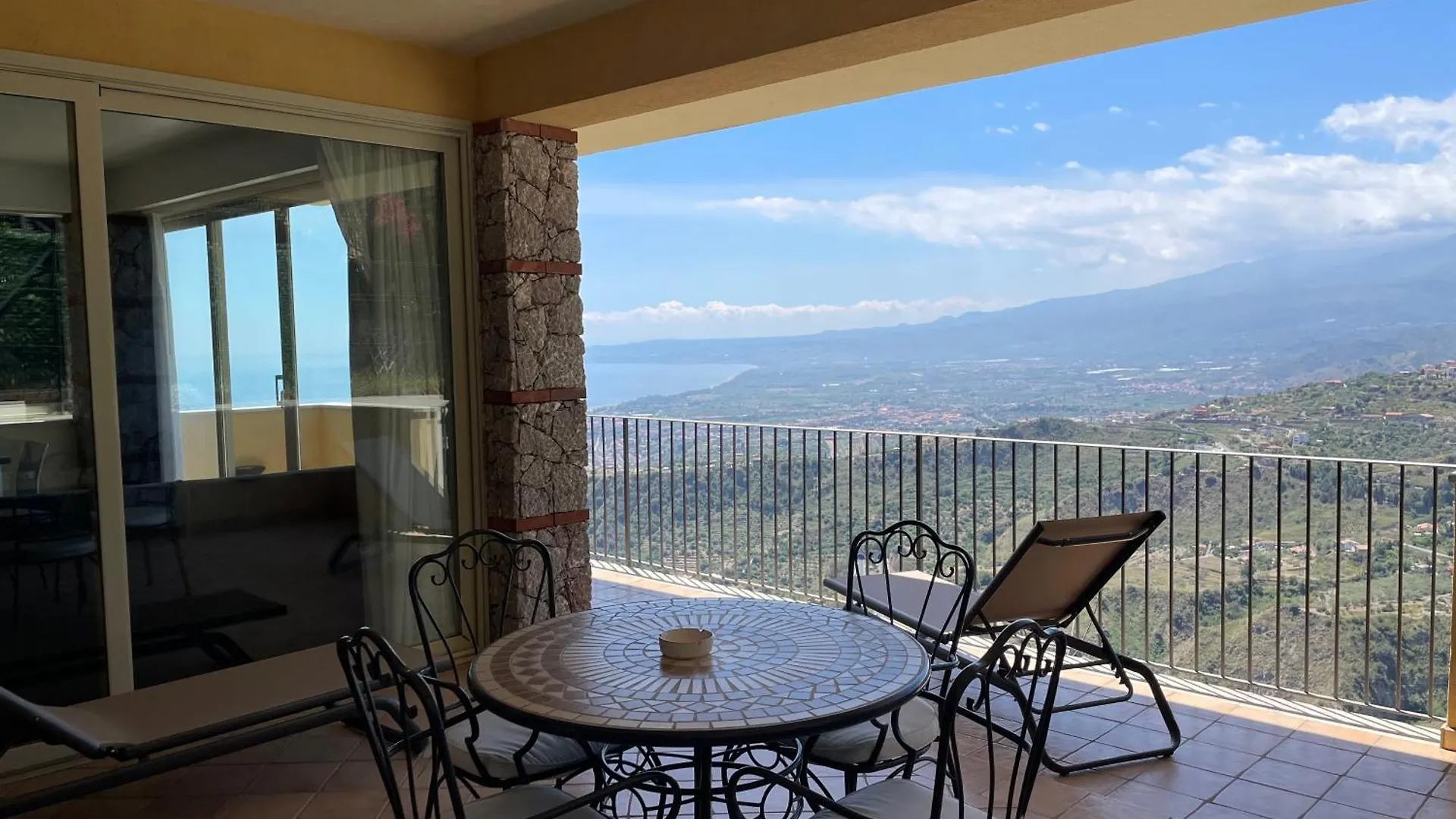 Villa Da Vinci Luxury Panoramic Apartments - Taormina Rooms Collection