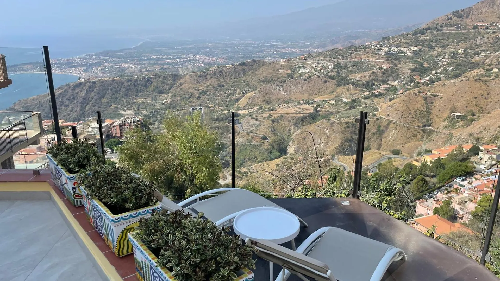 Villa Da Vinci Luxury Panoramic Apartments - Taormina Rooms Collection 0*,  Italia