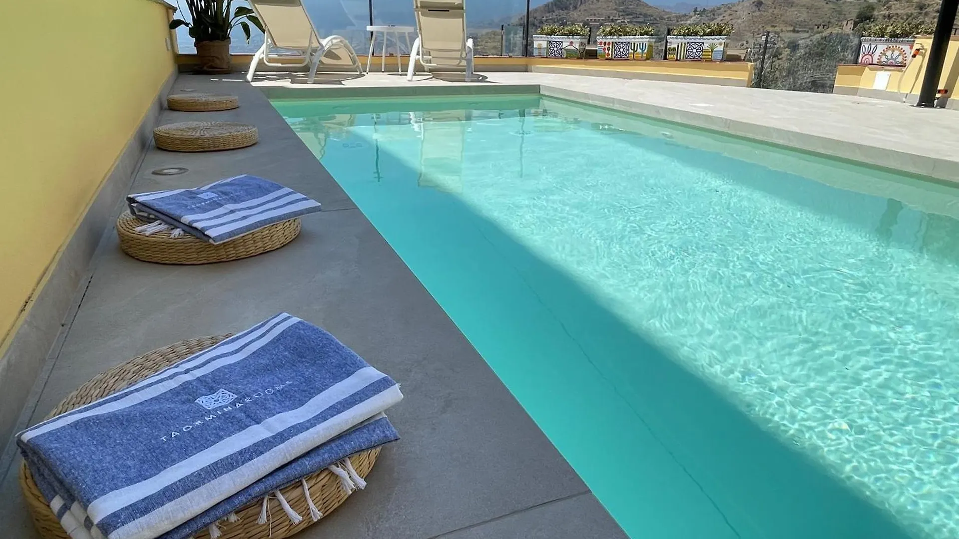 Villa Da Vinci Luxury Panoramic Apartments - Taormina Rooms Collection