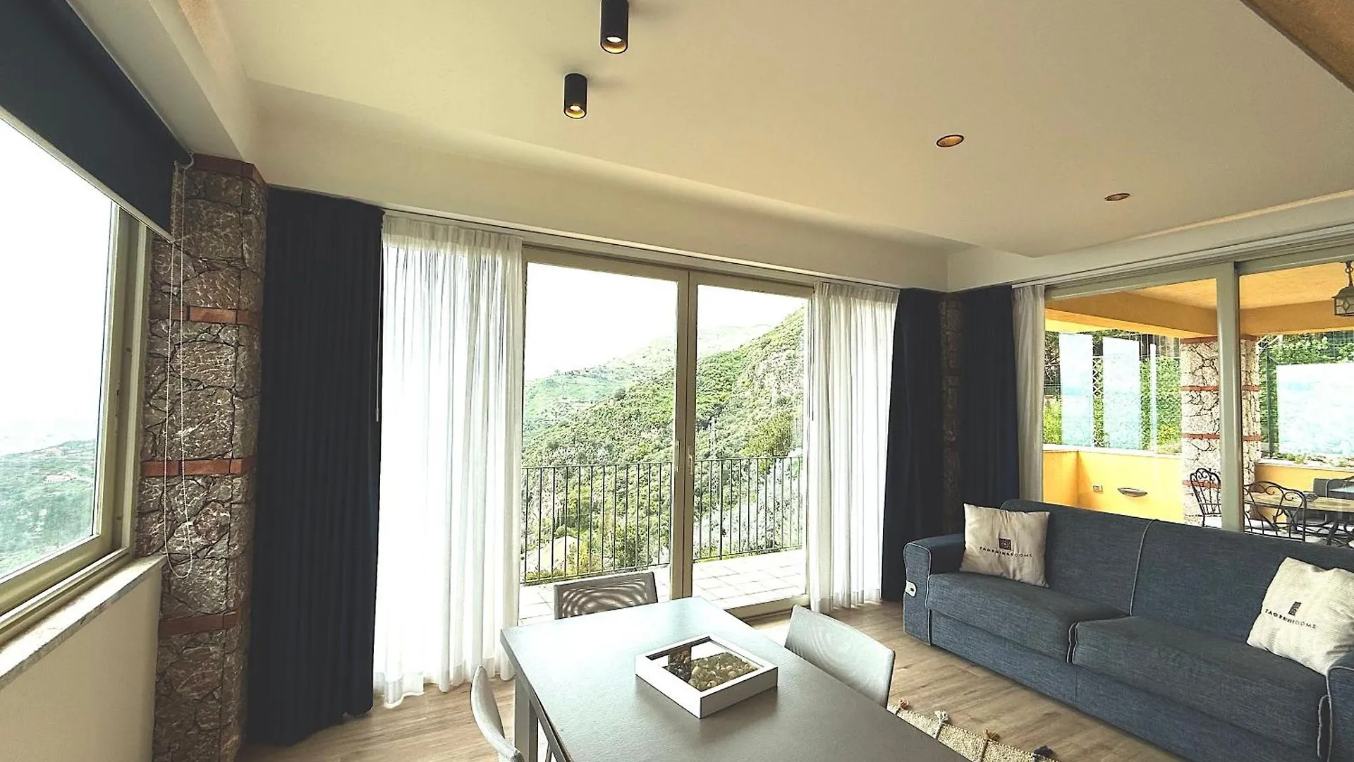 Villa Da Vinci Luxury Panoramic Apartments - Taormina Rooms Collection Italia