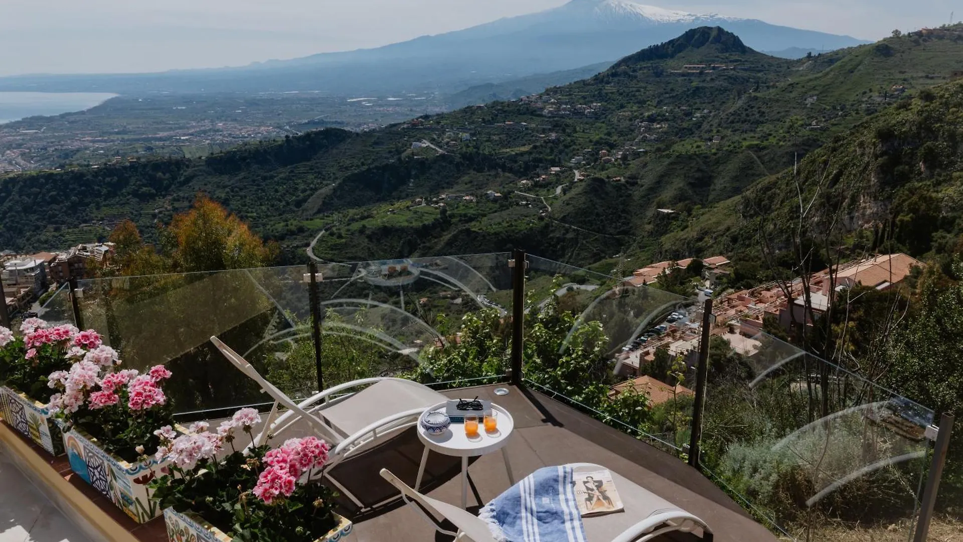 Villa Da Vinci Luxury Panoramic Apartments - Taormina Rooms Collection
