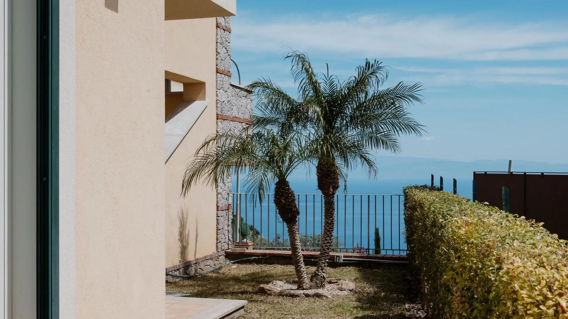 Villa Da Vinci Luxury Panoramic Apartments - Taormina Rooms Collection