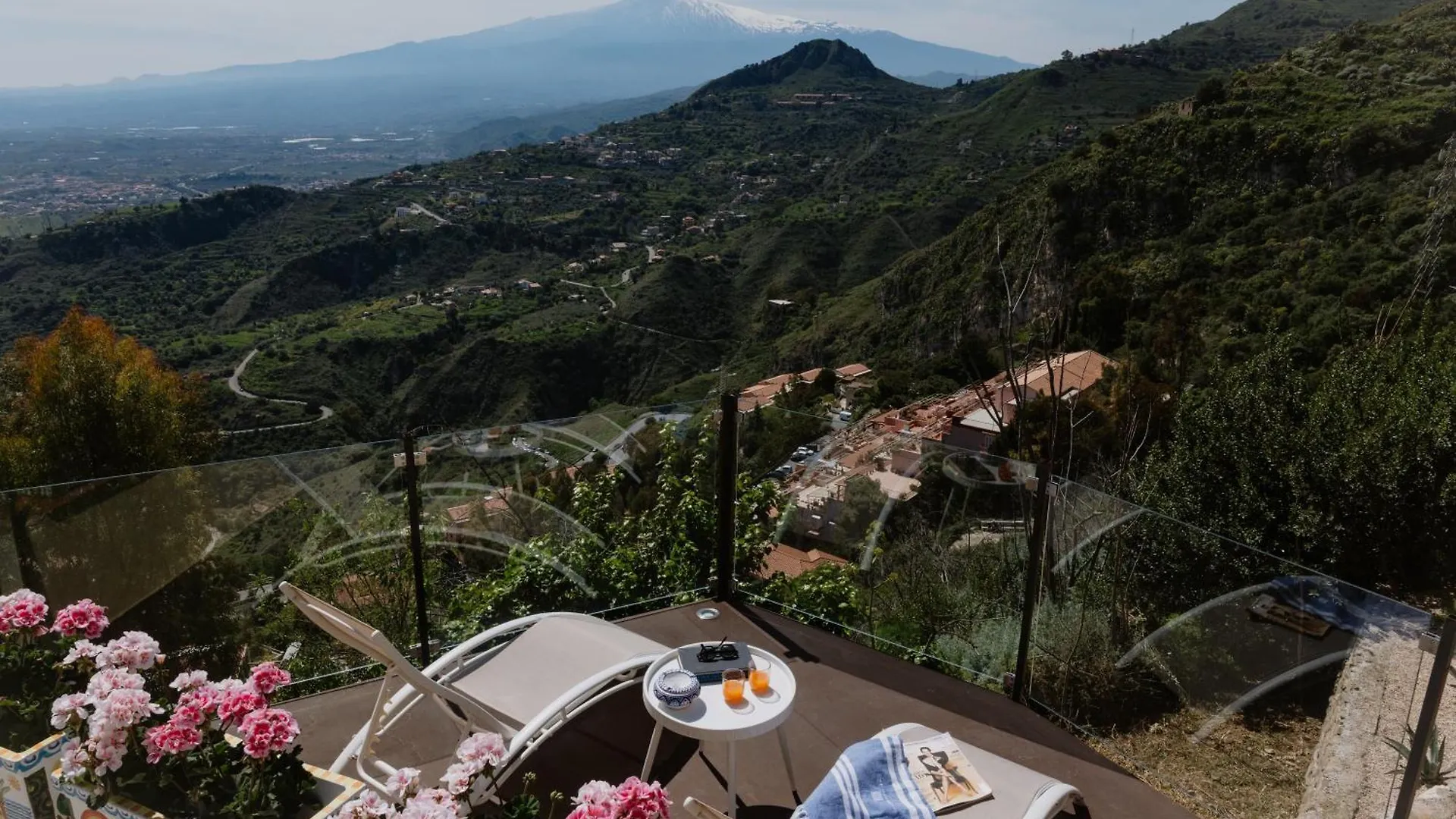 Villa Da Vinci Luxury Panoramic Apartments - Taormina Rooms Collection 0*,  Italia