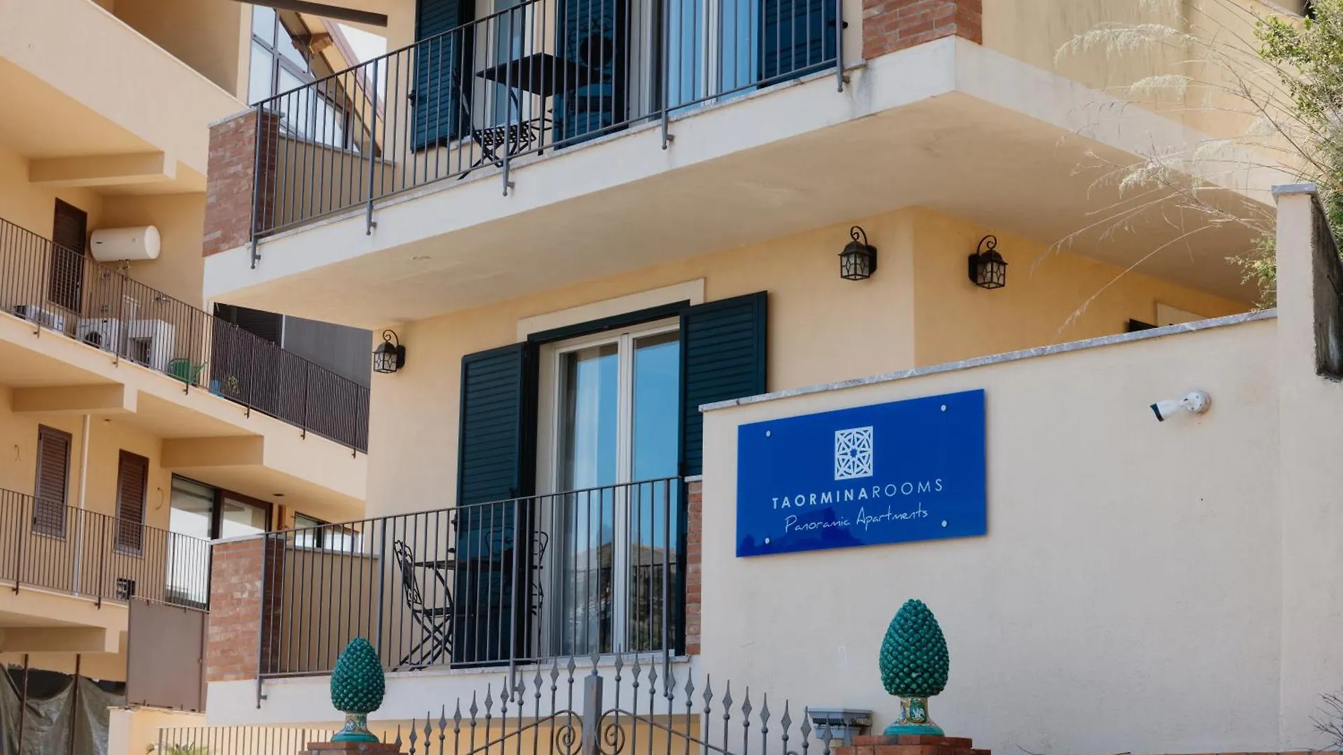 Villa Da Vinci Luxury Panoramic Apartments - Taormina Rooms Collection