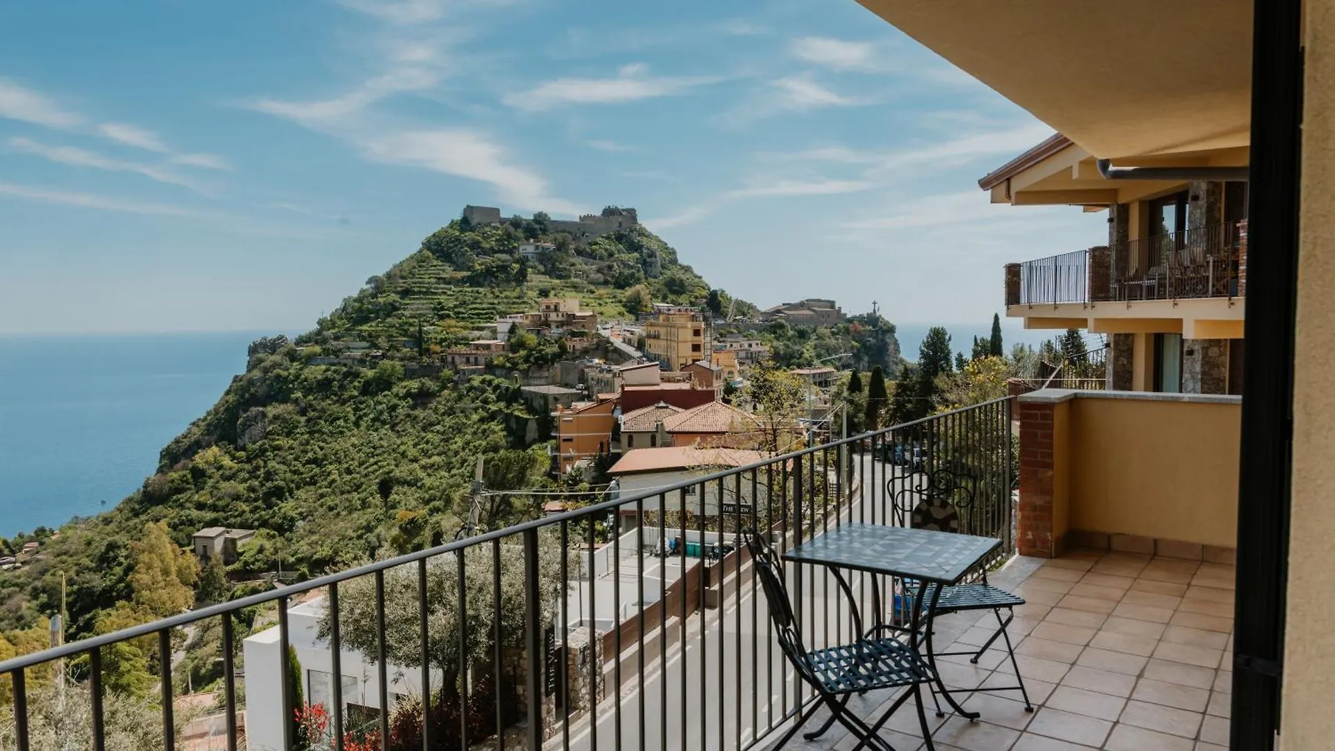Villa Da Vinci Luxury Panoramic Apartments - Taormina Rooms Collection