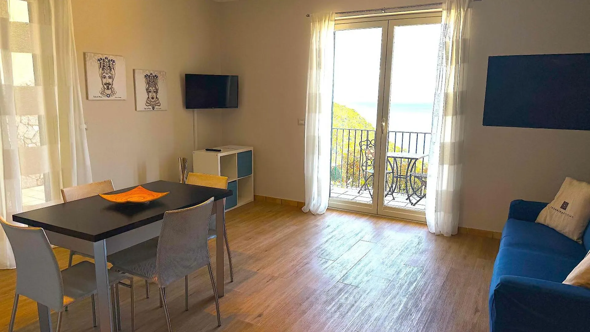 Villa Da Vinci Luxury Panoramic Apartments - Taormina Rooms Collection 0*,  Italia