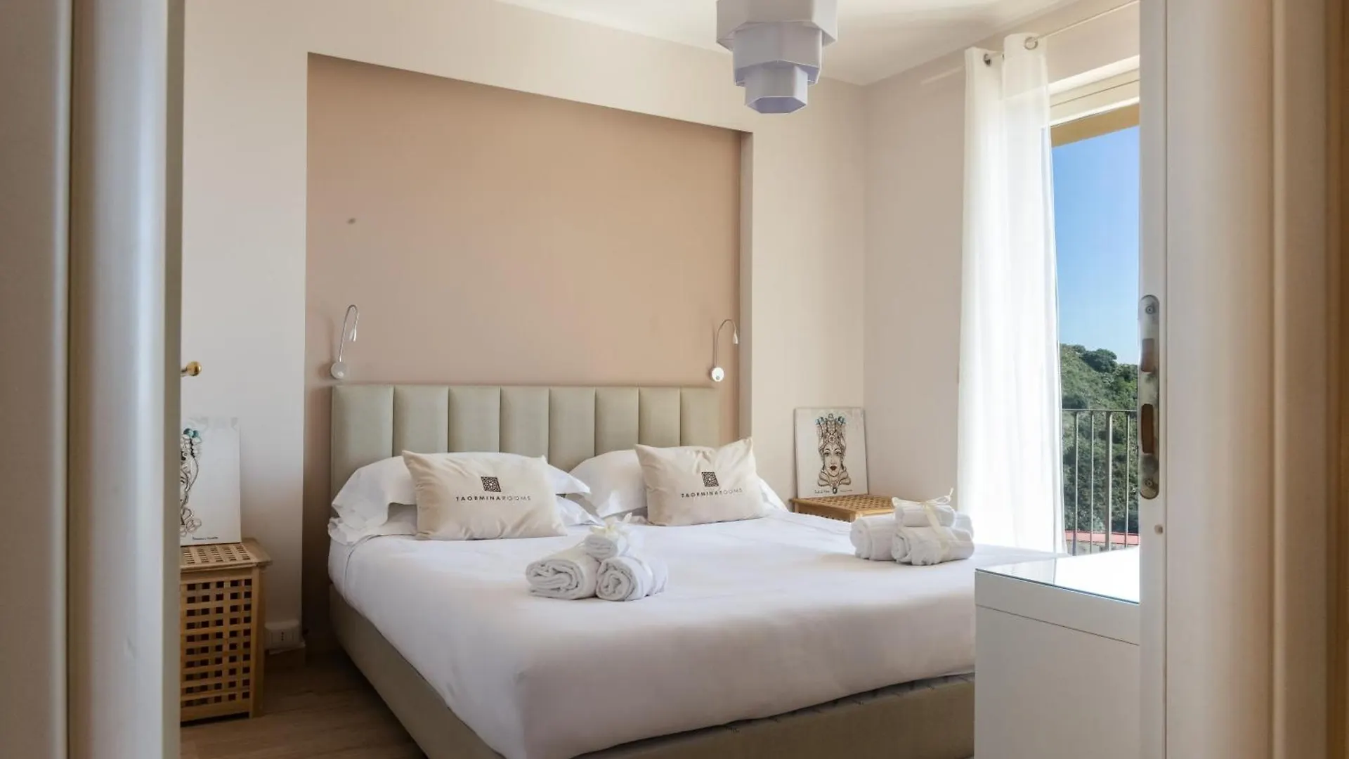 Villa Da Vinci Luxury Panoramic Apartments - Taormina Rooms Collection